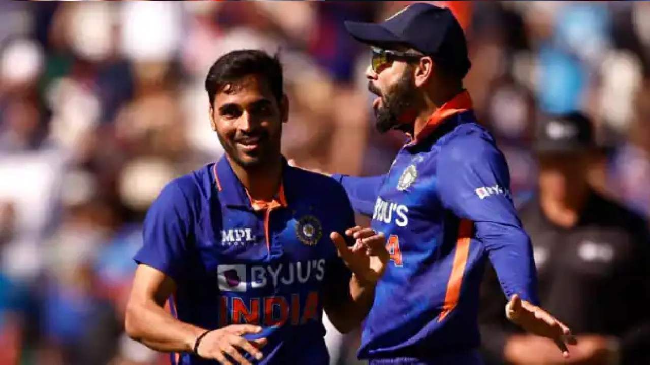 England vs India 2nd T20I : जडेजा-भुवनेश्वरसमोर इंग्लंडचा संघ 121 धावांत गारद, इंग्लंडवर 2-0 अशी अभेद्य आघाडी, विराट चाहत्यांच्या निशाण्यावर