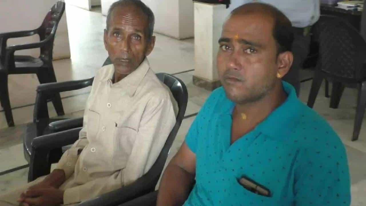 26 वर्षांपूर्वी गायब, अंत्यसंस्कार केलेले वडिल आता समोर आले, मुलगा बघूनच शॉक, नंतर मारली मिठी