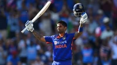 सूर्यकुमार यादव मुळे पाकिस्तानी कॅप्टन बाबर आजचा फायदा, जाणून घ्या प्रकरण