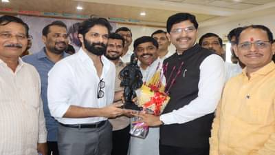 Amit Thackeray | शिंदेगटाकडून मनसे नेते अमित ठाकरेंचं स्वागत? कर्जतमध्ये बैठक, आमदार महेंद्र थोरवेंसोबत 20 मिनिट चर्चा...