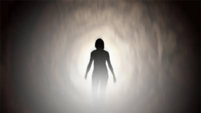 मृत्यूच्या दाढेतून परत आलेल्या लोकांनी कथन केले आपले अनुभव