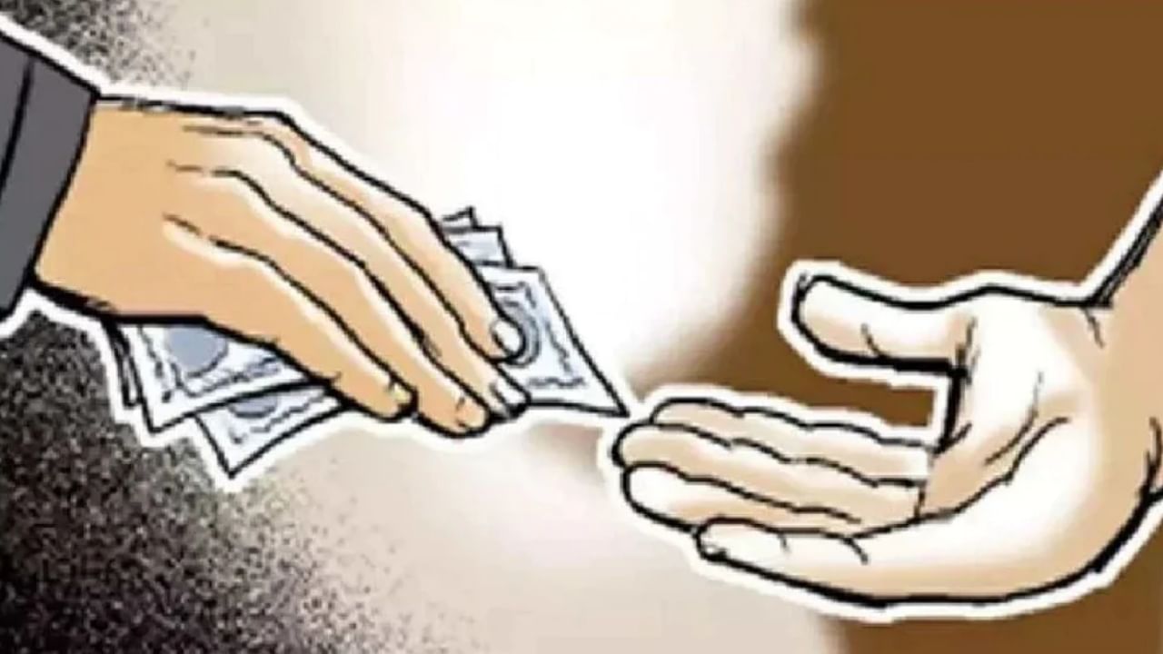 Pune ACB : बेहिशेबी मालमत्ता आणि लाचलुचपत विभागाचे छापे, मागच्या तीन वर्षात कोणता विभाग निशाण्यावर? वाचा सविस्तर Pune ACB : बेहिशेबी मालमत्ता आणि लाचलुचपत विभागाचे छापे, मागच्या तीन वर्षात कोणता विभाग निशाण्यावर? वाचा सविस्तर