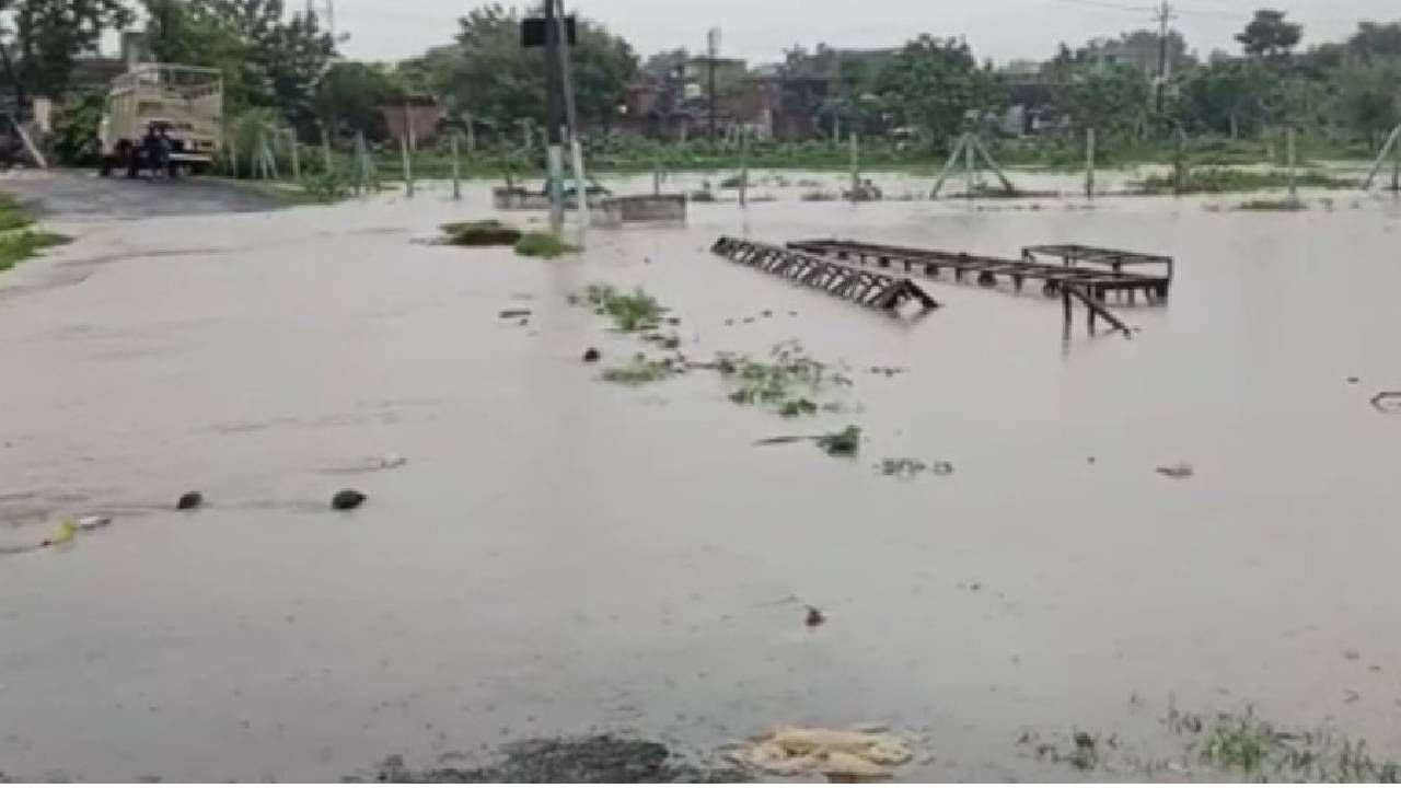 Yavatmal Flood : आर्णी शहरात शिरले पुराचे पाणी, नागपूर-तुळजापूर महामार्गावर कोसळली दरड, फुलसावंगी ते ढाणकी वाहतूक ठप्प