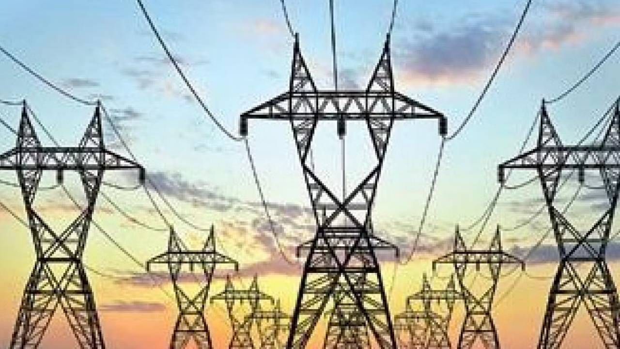 Power crisis: ऐन सणासुदीत महाराष्ट्रावर वीज संकट ओढावण्याची शक्यता, थकबाकीमुळे महाराष्ट्रासह 13 राज्यांना वीज विकण्याची मनाई