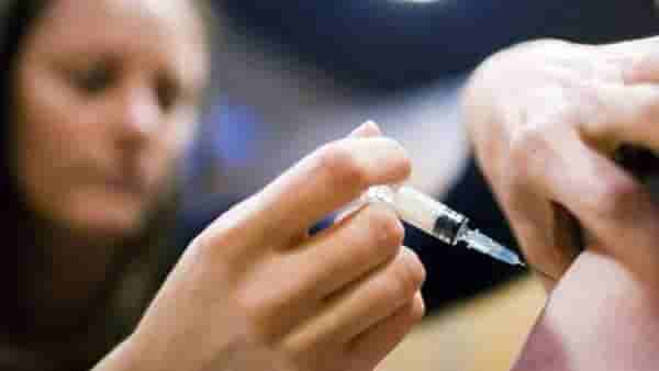 Cervical cancer | गर्भाशयाचा कर्करोग भारतात दरवर्षी हजारो महिलांचा जीव घेतो, आता स्वदेशी लसीने वाढली नवी आशा!