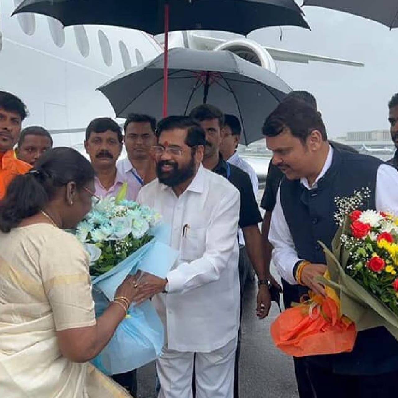 राज्यात 16 आमदारांचे क्रॉस वोटिंग