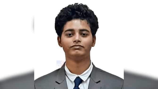 Pune suicide : नोकरी मिळणार नाही, या भीतीनं पुण्यातल्या उच्चशिक्षित तरुणानं उचललं टोकाचं पाऊल; आठव्या मजल्यावरून उडी घेत आत्महत्या