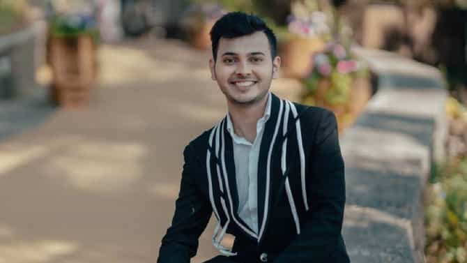 CA Topper 2022: मुंबईचं लेकरू देशात पहिलं! मित शहा झाला सीए, टॉपर्स मध्ये येण्याची होती खात्री