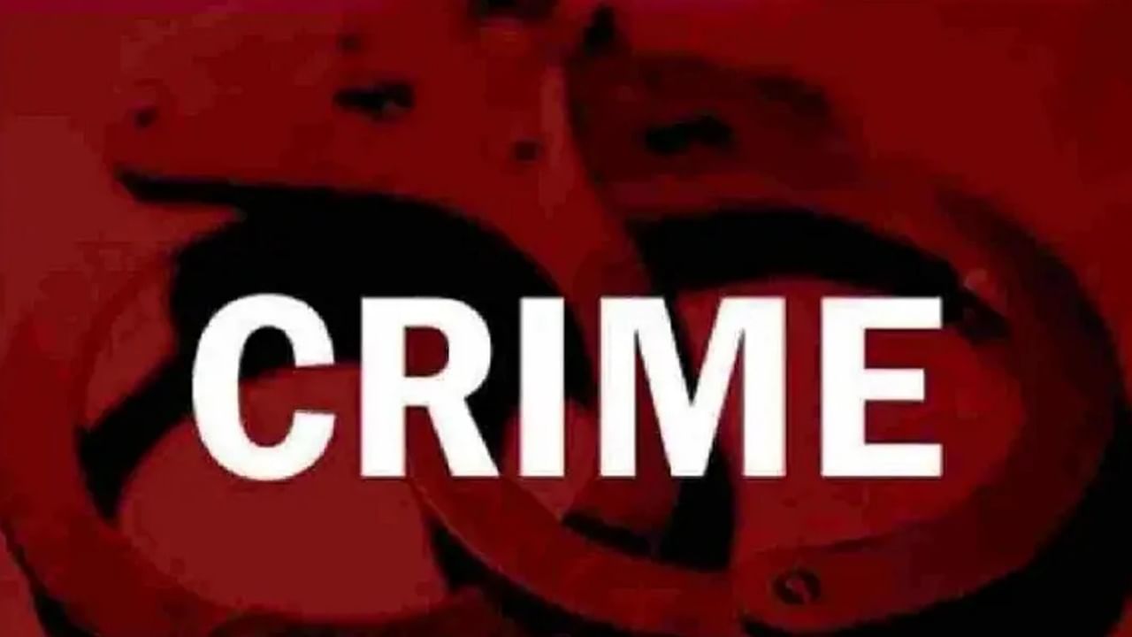 Pune crime : कारचालकाच्या तोंडावरच फेकून मारली बिअरची बाटली! वाहनं एकमेकांना धडकल्याच्या रागातून पुण्यातल्या रिक्षाचालकाचा प्रताप