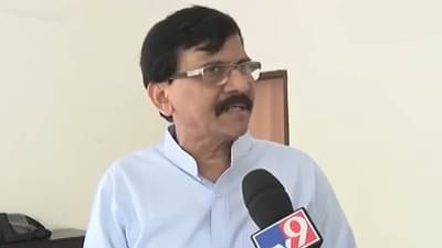 Sanjay Raut : राज्यपाल दरवाजे, खिडक्या बंद करून बसलेत, त्यांना काहीच दिसत नाही; संजय राऊतांचा हल्लाबोल