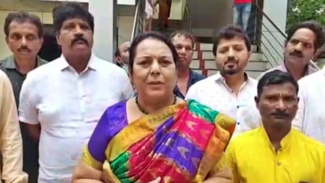 Neelam Gorhe : जे गेले त्यांचा शोक करत बसायचं नाही, बंडखोर आमदारांबाबत पुण्यात नेमकं काय म्हणाल्या नीलम गोऱ्हे? वाचा...