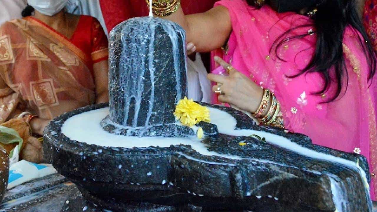 Shrawan somwar 2022: आज श्रावणाचा पहिला सोमवार, अशा प्रकारे करा महादेवाची पूजा