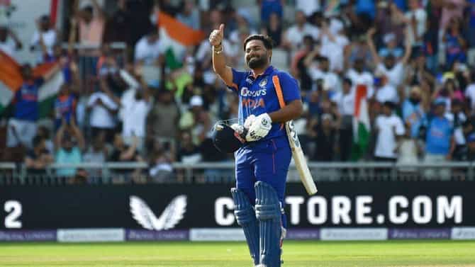 Rishabh Pant : इंग्लंडविरुद्ध शतक झळकावलं, प्रशिक्षक राहुल द्रविडचीही बरोबरी केली, ऋषभ पंतची सामन्यातील कामगिरी जाणून घ्या...