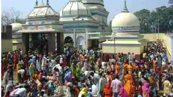 Bihar : पहिल्याच श्रावण सोमवारी बाबा महेंद्रनाथ धाम मंदिरात चेंगराचेंगरी, दोन महिलांचा मृत्यू, दोन जखमी