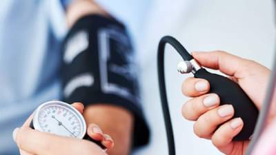 High blood pressure: पाणी पिऊन कमी करु शकता उच्च रक्तदाबाची समस्या ! इतके पाणी प्यायल्यास होईल फायदा