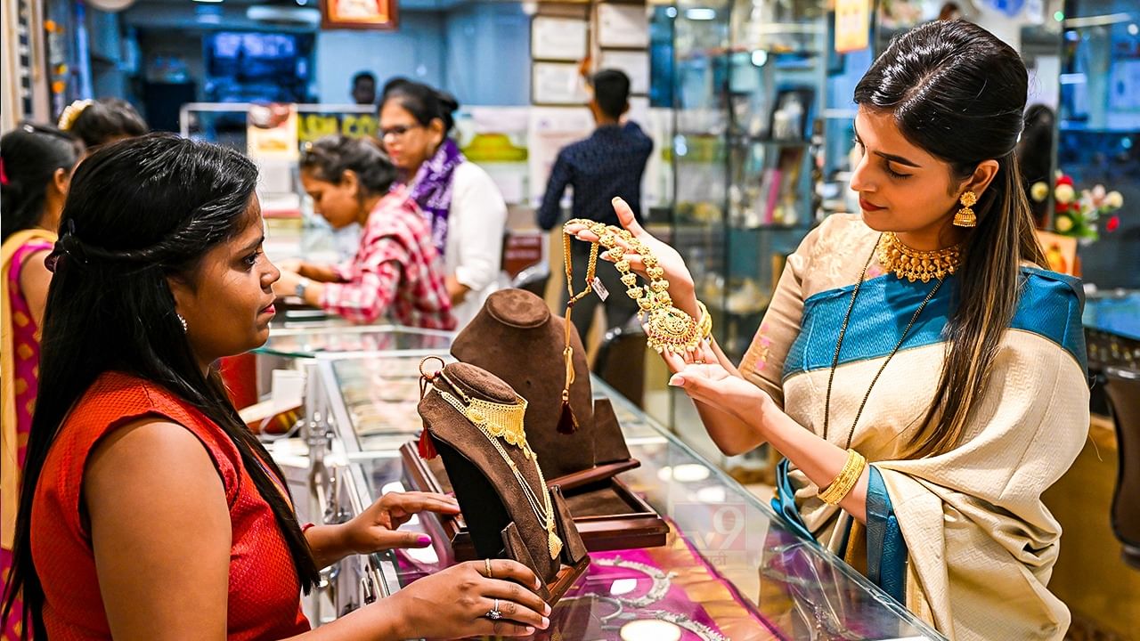 Gold Rate Today | आज सोने चकाकले, जाणून घ्या सोन्या चांदीचे दर