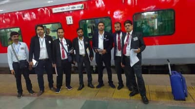 रेल्वे प्रवासातील टीसीच्या मनमानीला बसणार चाप ? गैरकारभार रोखण्यासाठी रेल्वेची नवी सिस्टीम सुरू