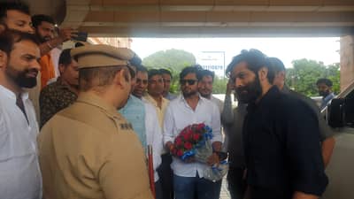 अमित ठाकरेंचा विद्यार्थ्यांशी गुप्त सवांद; पत्रकार, पोलिसांना कार्यक्रमातून बाहेर काढले