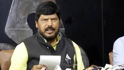 Ramdas Athawale : शिवसेना फोडणारे शरद पवार नसून संजय राऊत होते, रामदास आठवलेंची जोरदार टीका