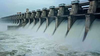 Jayakwadi Dam | जायकवाडी 83 टक्के भरले, मराठवाड्याचे टेन्शन झाले दूर, ब्ल्यू लाईन मार्किंगचे निर्देशही दिले!