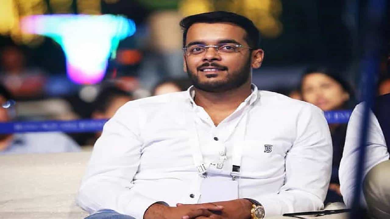 Video : आदित्य ठाकरेंचा आदेश, पुर्वेश सरनाईक यांची युवासेनेतून हकालपट्टी