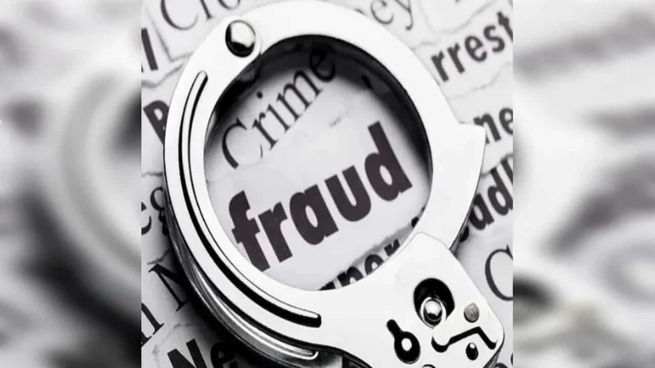 Pune crime : तुमच्यावर वाईट शक्तींचा प्रभाव आहे, असं म्हणत श्रद्धाळू महिलेची भविष्य सांगणाऱ्या भोंदूनं केली फसवणूक; जेजुरीत गुन्हा दाखल
