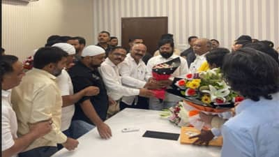 Eknath Shinde : आता काँग्रेसचे माजी नगरसेवकही एकनाथ शिंदेंच्या भेटीला; भिवंडीतील नगरसेवकांनी घेतली भेट