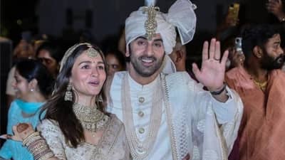 Ranbir Kapoor: बाळाच्या जन्मानंतर मी त्यांच्यासोबतच बसेन; पापाराझींविषयी रणबीरची भन्नाट प्रतिक्रिया