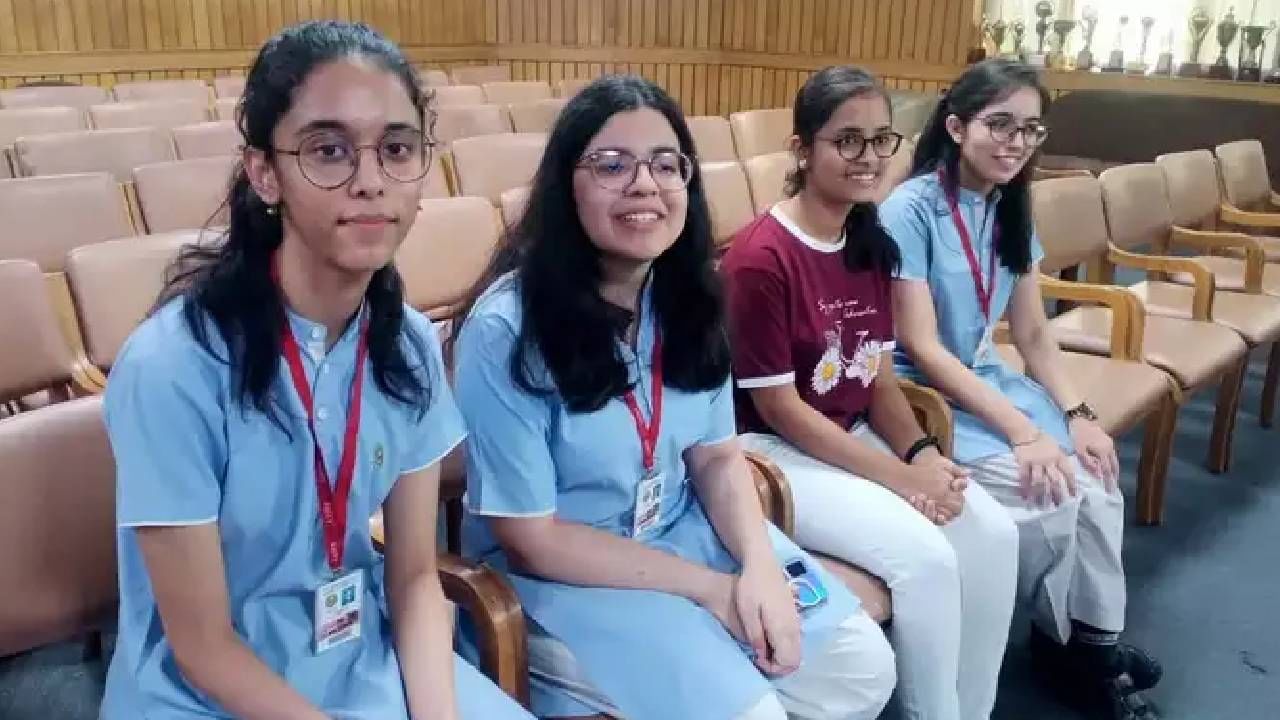 CBSE 12th 2022 Topper: बुलंदशहर की बुलंद तस्वीर! तान्या सिंह अव्वल, 500 पैकी 500 मार्क मिळवले