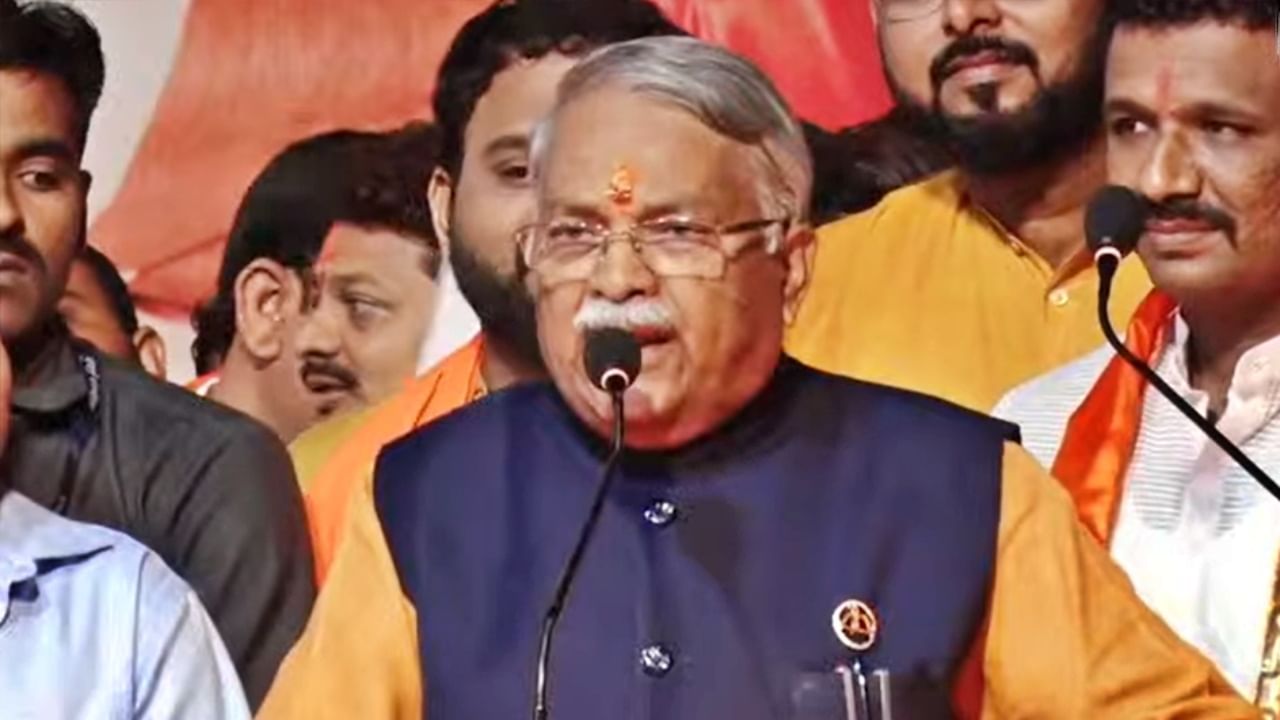 Chandrakant Khaire : 'ज्या दिघेंच्या आशीर्वादानं मोठा झाला, त्यांनाच विसरला'; चंद्रकांत खैरेंची औरंगाबादेत एकनाथ शिंदेवर घणाघाती टीका Chandrakant Khaire : 'ज्या दिघेंच्या आशीर्वादानं मोठा झाला, त्यांनाच विसरला'; चंद्रकांत खैरेंची औरंगाबादेत एकनाथ शिंदेवर घणाघाती टीका