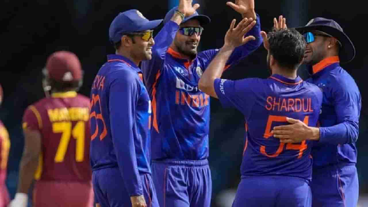 Ind vs WI : शिखर धवनपासून मोहम्मद सिराजच्या थरारक षटकापर्यंत, जाणून घ्या टीम इंडियाच्या विजयाची 5 मुख्य कारणं