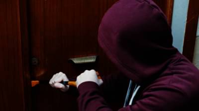 Nashik : नाशिकच्या इगतपुरीत 4 घरफोडीच्या घटना, सोनं, दागिन्यांसह रोख रक्कम लुटून चोर फरार