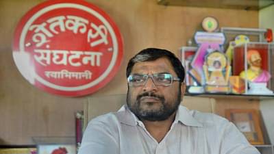 Raju Shetti : ऊस उत्पादकांमुळे शरद पवारांच्या पुतण्या आणि नातवांचे कारखाने झाले, राजू शेट्टी जोरदार टीका