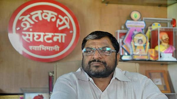 Raju Shetti : ऊस उत्पादकांमुळे शरद पवारांच्या पुतण्या आणि नातवांचे कारखाने झाले, राजू शेट्टी जोरदार टीका