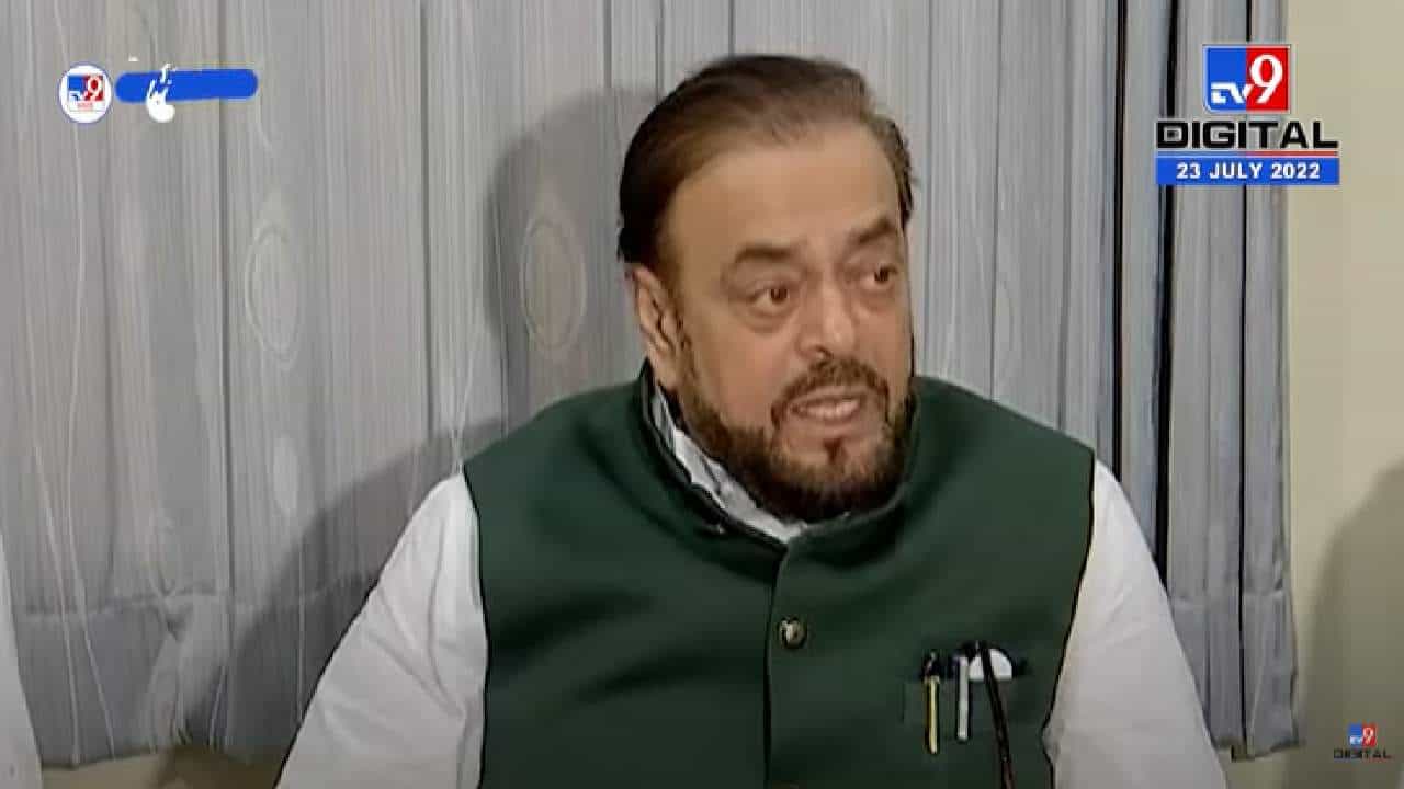 Abu Azmi | देशात नग्न फोटो चालतात मग हिजाब का नाही? अबू आझमींचा सवाल, रणवीर सिंहवर काय बोलले आझमी, जाणून घ्या... Abu Azmi | देशात नग्न फोटो चालतात मग हिजाब का नाही? अबू आझमींचा सवाल, रणवीर सिंहवर काय बोलले आझमी, जाणून घ्या...