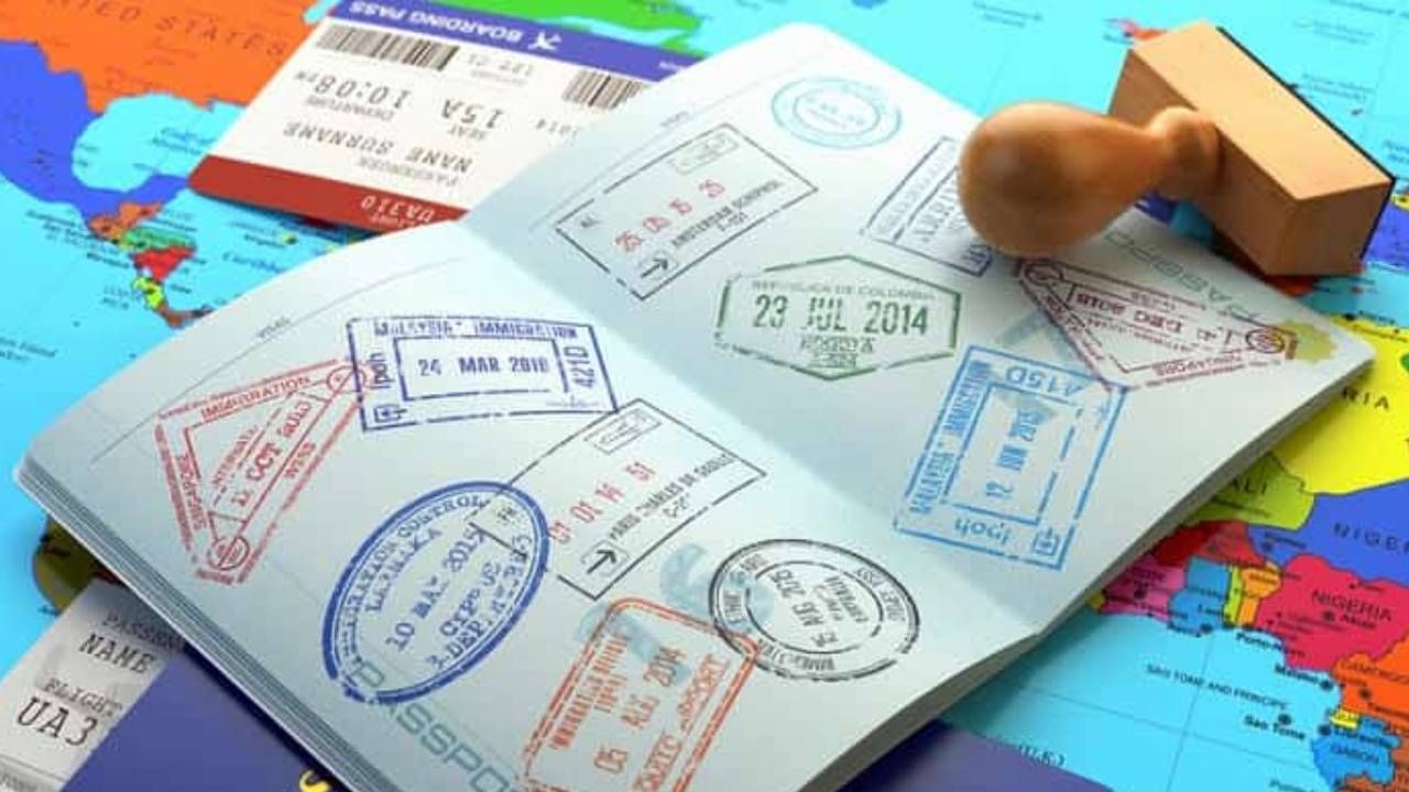 Visa Access | भारतीय पासपोर्ट असेल तर 'या' देशांमध्ये फिरण्यासाठी व्हिसाची गरज नाही Visa Access | भारतीय पासपोर्ट असेल तर 'या' देशांमध्ये फिरण्यासाठी व्हिसाची गरज नाही