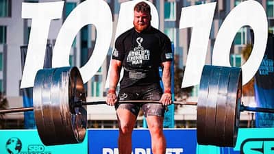 जगातील सर्वात ‘शक्तीशाली माणूस’ ही खातो जंकफुड! त्याचे वजन 180 किलो; आहारात घेतो ‘हे’ अन्नघटक!