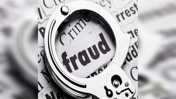 Pune crime : एसयूव्ही गाडी विकण्याच्या बहाण्यानं सॉफ्टवेअर कर्मचाऱ्याची फसवणूक, पुण्याच्या चाकणमधला प्रकार