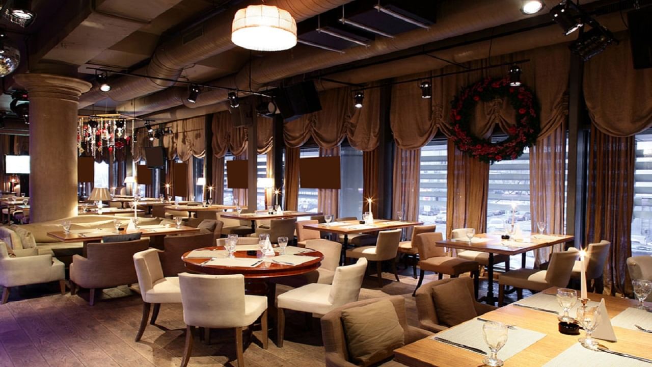 World's Top Restaurant: जगातील सर्वश्रेष्ठ रेस्टॉरंट आठवड्यातील केवळ 4 दिवस सुरू, टॉप 50 रेस्टॉरंट्सची यादी जाहीर World's Top Restaurant: जगातील सर्वश्रेष्ठ रेस्टॉरंट आठवड्यातील केवळ 4 दिवस सुरू, टॉप 50 रेस्टॉरंट्सची यादी जाहीर