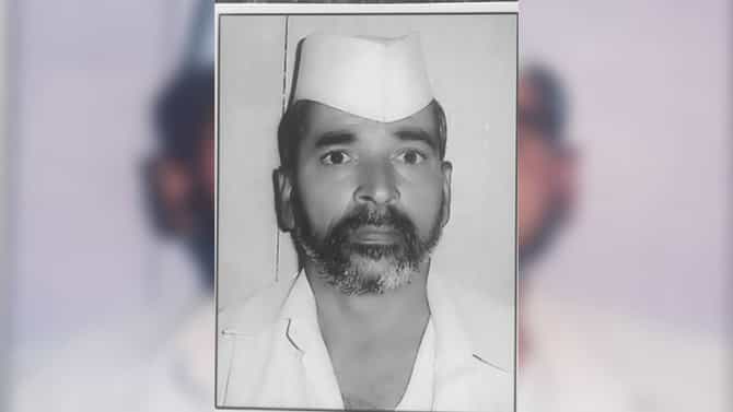Farmer Suicide : 2 लाखाचं कर्ज कसं फेडणार? अखेर गळफास घेत शेतकऱ्याची आत्महत्या! मालेगावात हळहळ