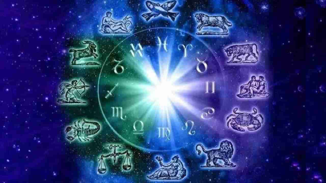 Astrology: ऑगस्टमध्ये या राशींच्या लोकांसाठी असणार सुवर्णकाळ, अडकलेली कामं लागतील मार्गी