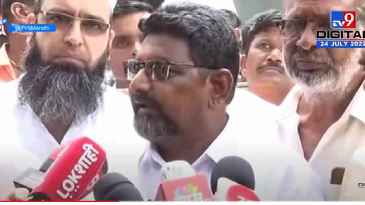Rajaram Jadhav: कितीही आमदार, खासदार फुटले तरी आम्ही पदाधिकारी, नगरसेवक उद्धव ठाकरे यांच्यासोबतच राहणार Rajaram Jadhav: कितीही आमदार, खासदार फुटले तरी आम्ही पदाधिकारी, नगरसेवक उद्धव ठाकरे यांच्यासोबतच राहणार