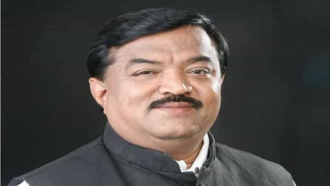 Nashik : खासदार सोडून गेले फरक पडत नाही; 10 हजार शिवसैनिक प्रमाणपत्र घेऊन मातोश्रीवर जाणार, बडगुजर यांची माहिती