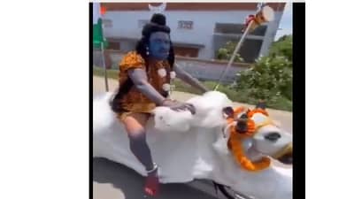 काय सांगता? आधुनिक महादेवाने चक्क दुचाकीपासून बनवला नंदी अन सुटला सुसाट ; पाहा व्हिडीओ