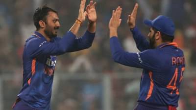 India vs West Indies : अक्षर पटेलच्या मॅचविनिंग इनिंगवर रोहित शर्माची प्रतिक्रिया व्हायरल, नेमकं काय म्हणाला, जाणून घ्या...