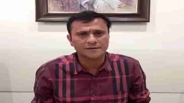 Video : “तुरुंगातून लेख कसा काय लिहिला? स्वातंत्र्य सैनिक आहात काय?”, संदिप देशपांडेंचा राऊतांना सवाल
