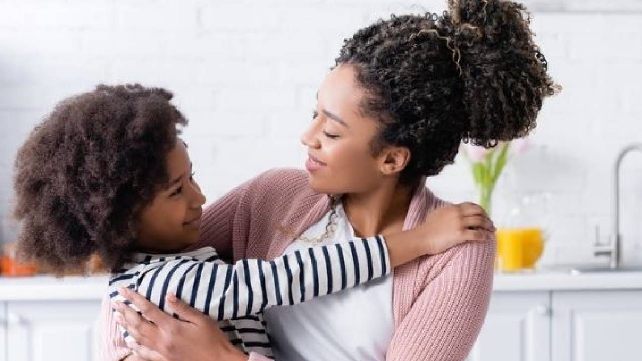 Parenting Tips: मुलांसमोर कधीच बोलू नका ‘या’ विषयांवर; अन्यथा करावा लगेल पश्चात्ताप! Parenting Tips: मुलांसमोर कधीच बोलू नका ‘या’ विषयांवर; अन्यथा करावा लगेल पश्चात्ताप!