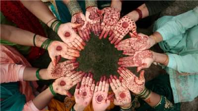 Beauty Tips for Hariyali Teej: जर तुम्हालाही ‘हरियाली तीज’ मध्ये खास दिसायचे असेल, तर आजपासून हे ‘घरगुती सौंदर्य उपचार’ करा सुरू!