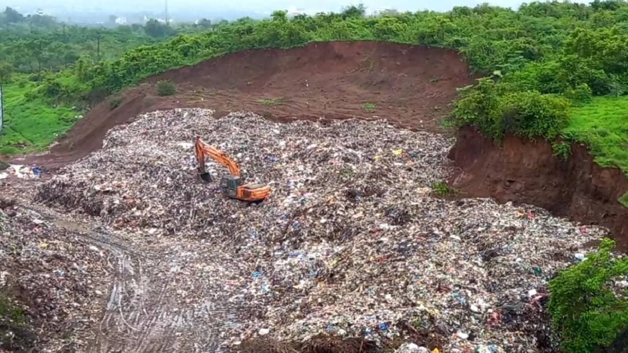 Ambernath Dumping Ground : अंबरनाथचे चिखलोली डम्पिंग दुसरीकडे हलवणार ? केंद्रीय प्रदूषण नियंत्रण मंडळाकडून पाहणी