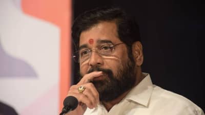 Eknath Shinde : मुख्यमंत्री एकनाथ शिंदेंच्या सुरक्षेत वाढ, नंदनवन बंगल्याला 10 फुट उंच कुंपण